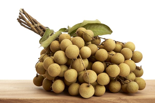 What are the benefits of longan fruit